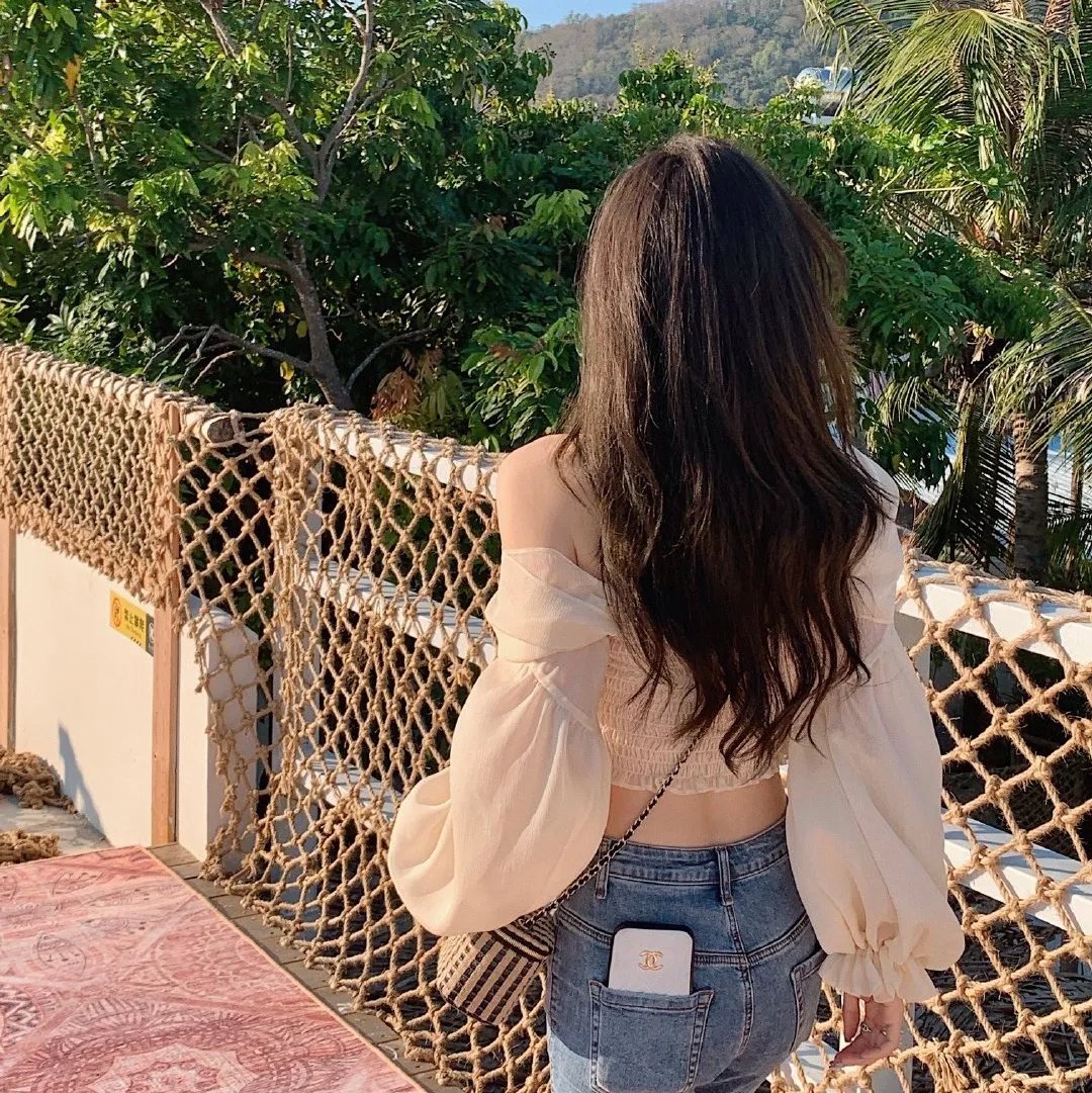 下山后她惊艳世界